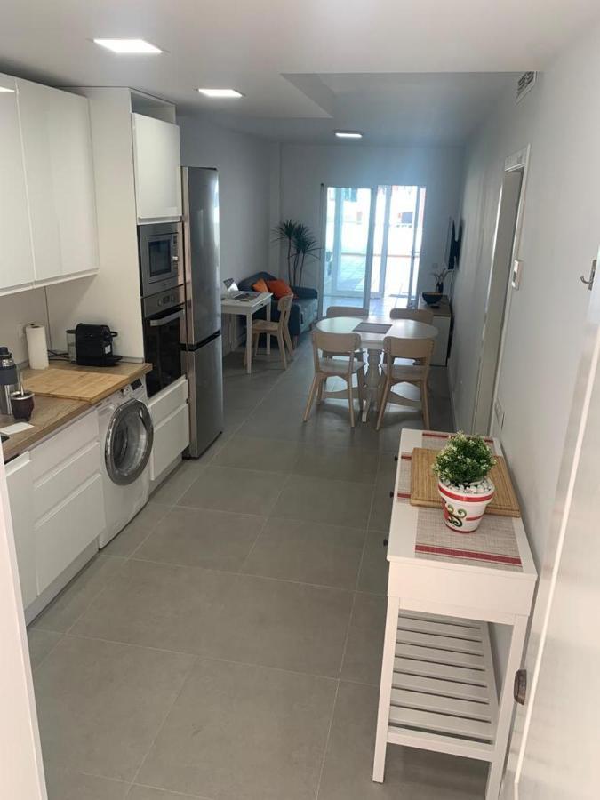 דירות בנאלמדנה Encantador Piso Con Terraza Y Piscina מראה חיצוני תמונה